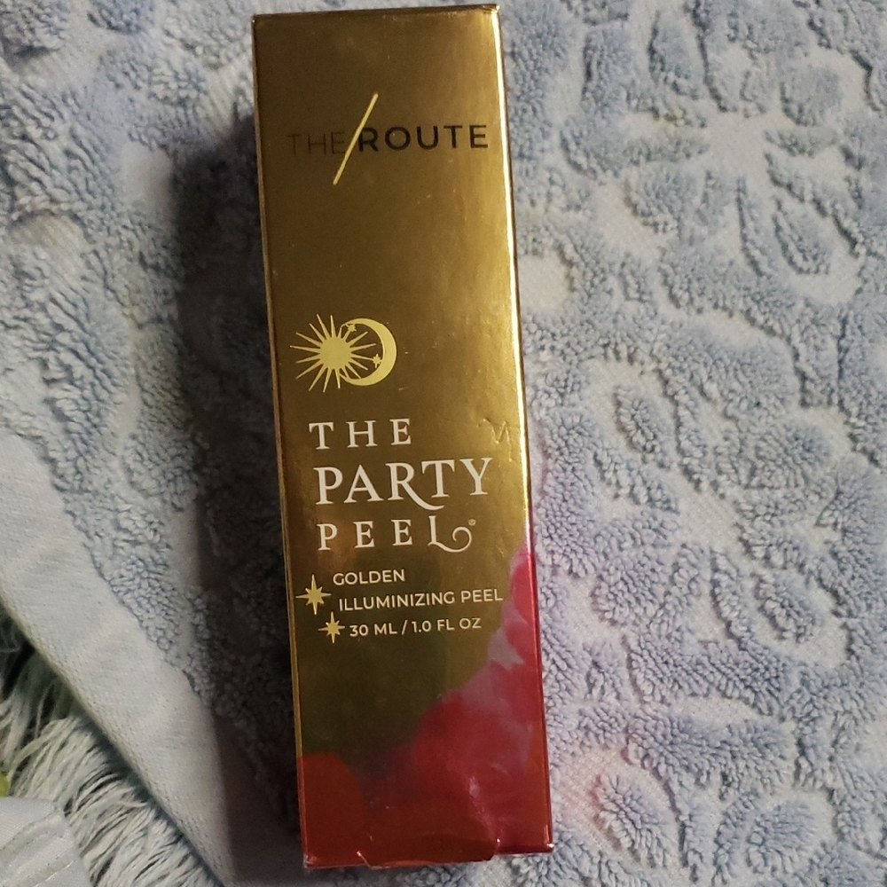 Golden Illuminizing Party Peel